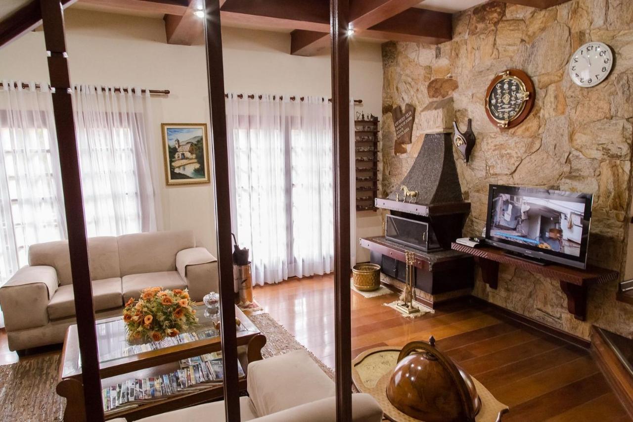Pousada D'Lines Campos do Jordao Ngoại thất bức ảnh