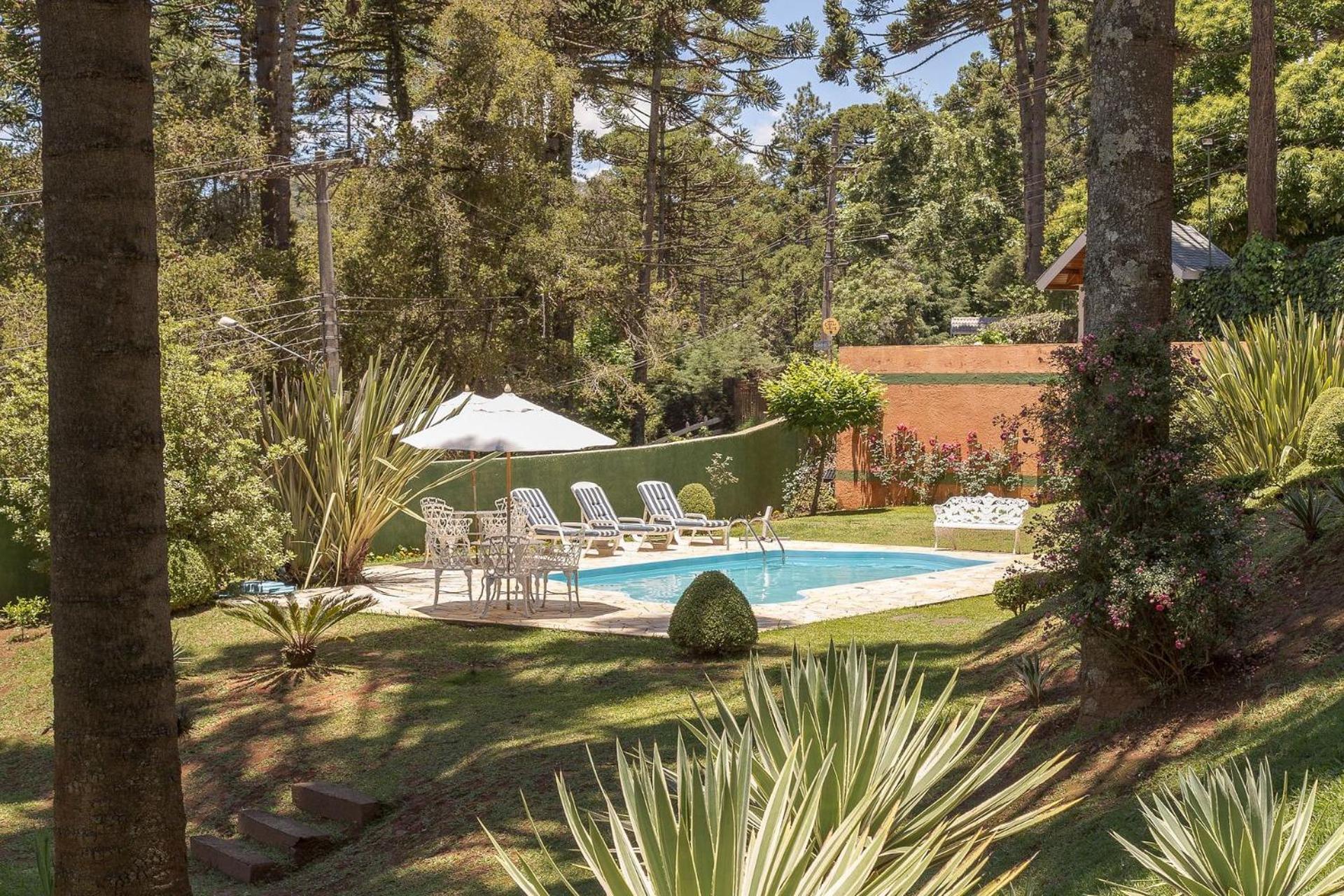 Pousada D'Lines Campos do Jordao Ngoại thất bức ảnh